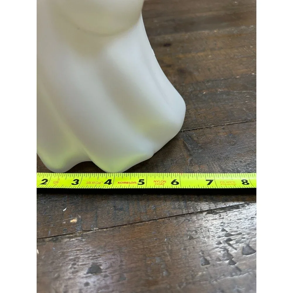 Viral DG Bubble Ghost Halloween Decor Pink Bubblegum Eyes Closed 8